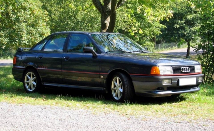Под Курском водитель на «Audi 80» сбил пешехода Под Курском водитель на «Audi 80» сбил пешехода
