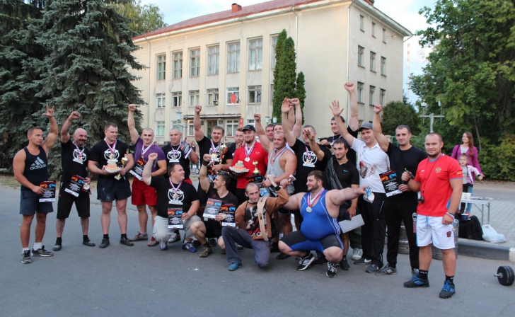Курянин победил в фестивале силового экстрима Курянин победил в фестивале силового экстрима