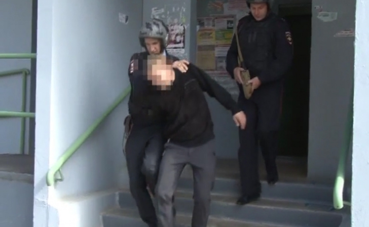 Задержан 17-летний подозреваемый в убийстве. ВИДЕО. Задержан 17-летний подозреваемый в убийстве. ВИДЕО.