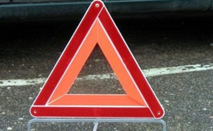 Под Курском неизвестный сгорел в авто Под Курском неизвестный сгорел в авто