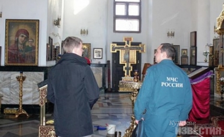Курская область. В Рождественскую ночь богослужения прошли без происшествий Курская область. В Рождественскую ночь богослужения прошли без происшествий