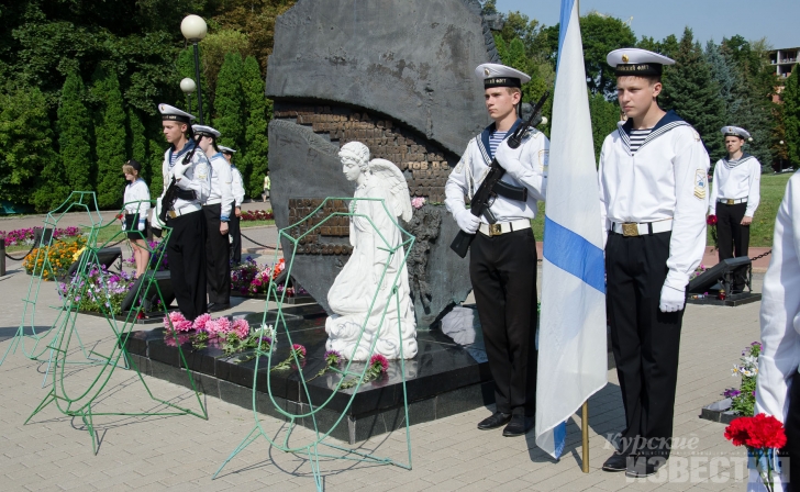 12 августа пройдёт день памяти экипажа подводного крейсера «Курск» 12 августа пройдёт день памяти экипажа подводного крейсера «Курск»