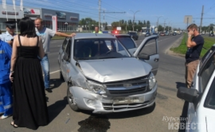 В ДТП в Курске травмы получил 12-летний мальчик В ДТП в Курске травмы получил 12-летний мальчик