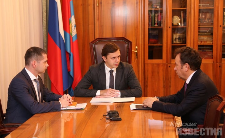 Председатель Центрально-Чернозёмного банка ПАО Сбербанк Владимир Салмин встретился с врио губернатора Орловской области Андреем Клычковым Председатель Центрально-Чернозёмного банка ПАО Сбербанк Владимир Салмин встретился с врио губернатора Орловской области Андреем Клычковым