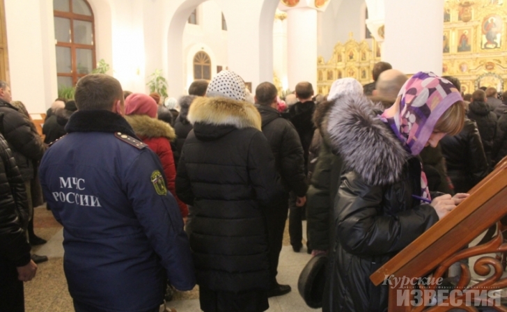 Более, чем в 100 храмах Курской области пройдут Рождественские богослужения Более, чем в 100 храмах Курской области пройдут Рождественские богослужения