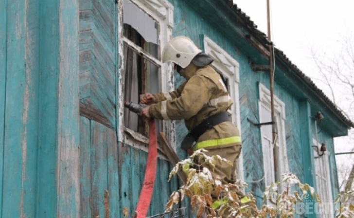 В Курской области добровольцы потушили пожар на чердаке жилого дома В Курской области добровольцы потушили пожар на чердаке жилого дома