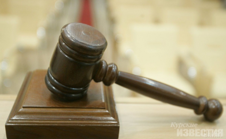 Курянин полтора года тайком продавал золотые украшения брата Курянин полтора года тайком продавал золотые украшения брата
