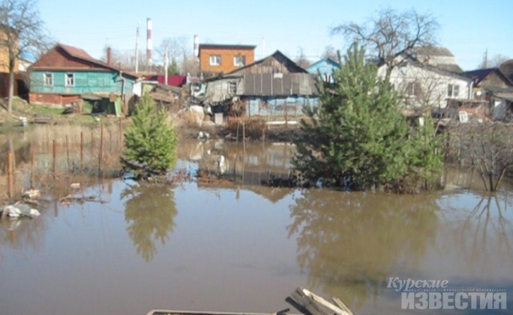 Жители подтопленной улицы Городской просят администрацию Курска о помощи Жители подтопленной улицы Городской просят администрацию Курска о помощи