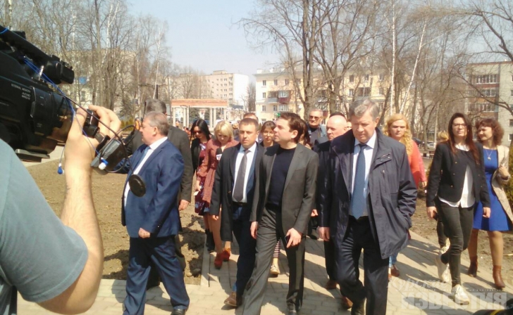 Замминистра ЖКХ Андрей Чибис критикует курский капремонт Замминистра ЖКХ Андрей Чибис критикует курский капремонт