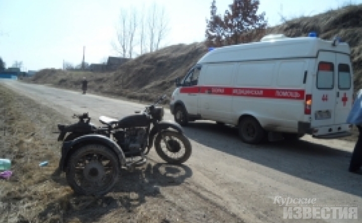 Куряне упали на мотоцикле и получили травмы Куряне упали на мотоцикле и получили травмы