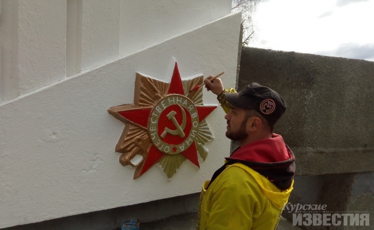 Курские байкеры привели в порядок воинский мемориал в орловском селе Курские байкеры привели в порядок воинский мемориал в орловском селе