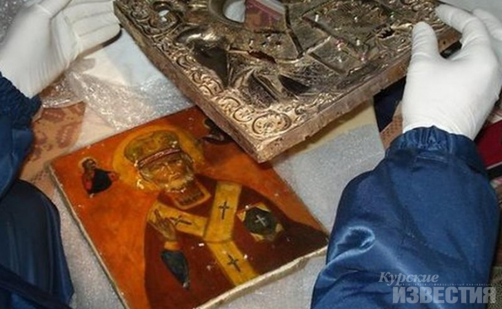 Курянин похитил у селянки старинную икону Курянин похитил у селянки старинную икону