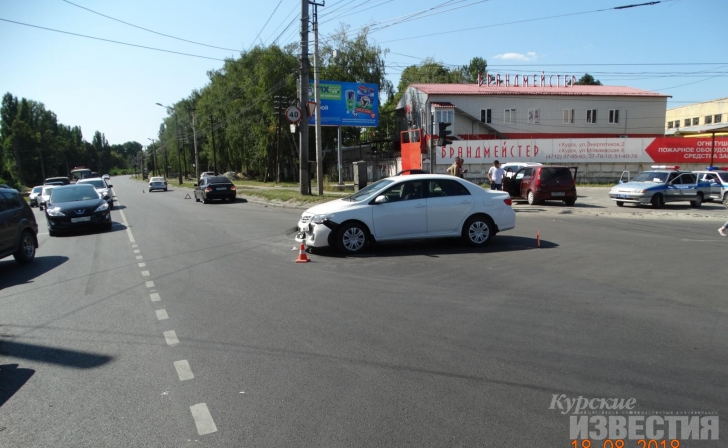 В ДТП в Курске пострадал 13-летний мальчик В ДТП в Курске пострадал 13-летний мальчик