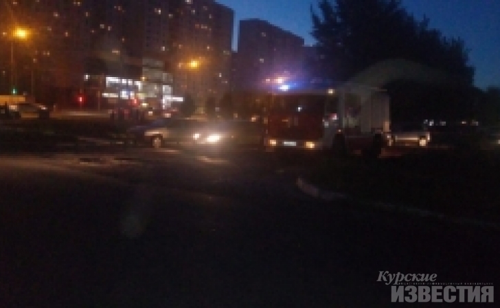 В Курске на Клыкова столкнулись две иномарки В Курске на Клыкова столкнулись две иномарки