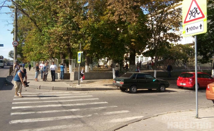 В Курске прошла проверка пешеходных переходов возле школ В Курске прошла проверка пешеходных переходов возле школ