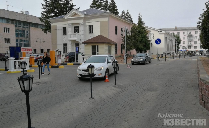 Накануне в Курске сбили двух пешеходов Накануне в Курске сбили двух пешеходов