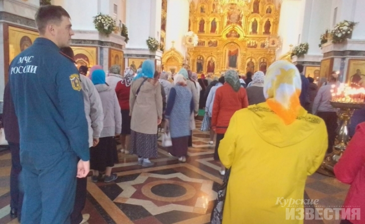 Курские спасатели обеспечат безопасность во время крестного хода Курские спасатели обеспечат безопасность во время крестного хода