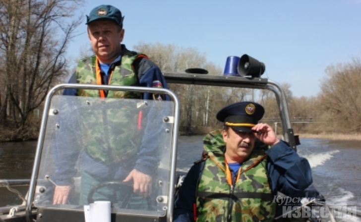 Курская область. Спасатели проверяют водоёмы Курская область. Спасатели проверяют водоёмы