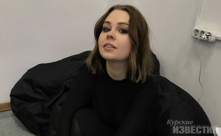 Работа дизайнера из Курска украсила обложку журнала Vogue Работа дизайнера из Курска украсила обложку журнала Vogue