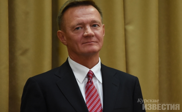 Роман Старовойт поздравил курянок с Днём матери Роман Старовойт поздравил курянок с Днём матери