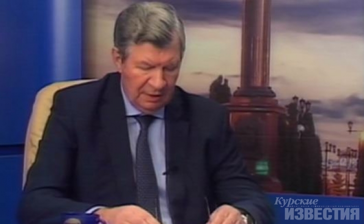 Мэрия обязала «Квадру» заменить асфальт на Красной Армии в Курске Мэрия обязала «Квадру» заменить асфальт на Красной Армии в Курске
