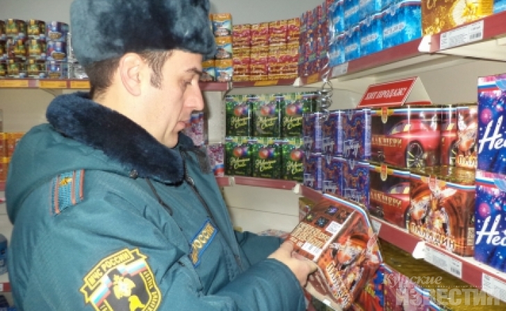 Спасатели проверят места продажи пиротехники Спасатели проверят места продажи пиротехники