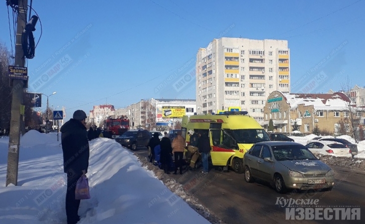 В Курске на проспекте Хрущёва сбили пенсионерку В Курске на проспекте Хрущёва сбили пенсионерку