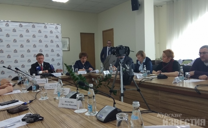 Роман Старовойт: «В Курской области стало меньше ДТП и уличных травм» Роман Старовойт: «В Курской области стало меньше ДТП и уличных травм»