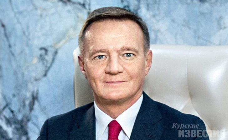 Роман Старовойт признался, что перечисляет часть зарплаты на благотворительность Роман Старовойт признался, что перечисляет часть зарплаты на благотворительность