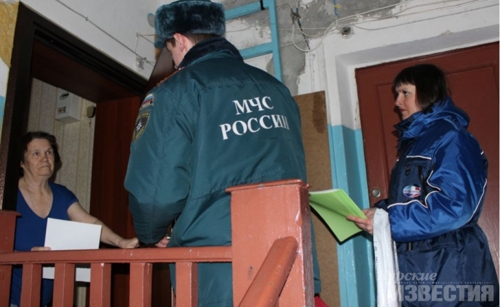 Курские спасатели проверили многоэтажки с газом Курские спасатели проверили многоэтажки с газом