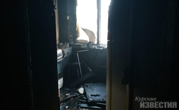 Курянка гнала самогон в квартире и устроила пожар Курянка гнала самогон в квартире и устроила пожар
