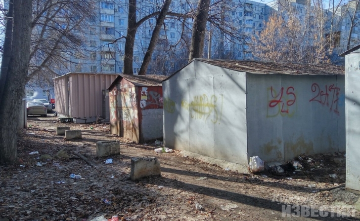 Курск. Разыскиваются хозяева гаражей возле школы №51 Курск. Разыскиваются хозяева гаражей возле школы №51