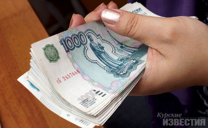 В Курске директор магазина цветов задолжала сотруднику 43 тысячи В Курске директор магазина цветов задолжала сотруднику 43 тысячи