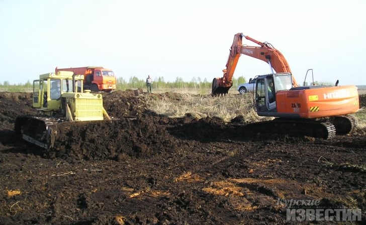 Курская область. В Конышевском районе задержали копателей чернозёма Курская область. В Конышевском районе задержали копателей чернозёма