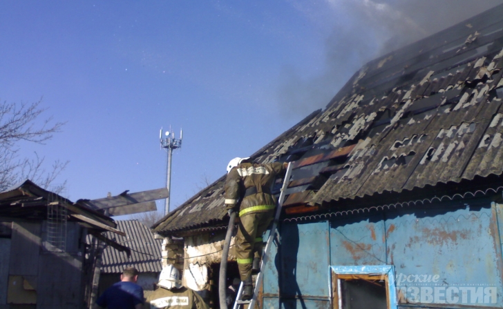 В Курской области огнеборцы потушили пожар в жилом доме В Курской области огнеборцы потушили пожар в жилом доме