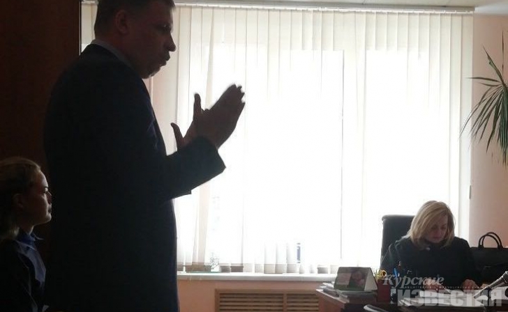 Депутат Курской областной Думы, незадекларировавший 27 квартир, отстаивает честь в суде Депутат Курской областной Думы, незадекларировавший 27 квартир, отстаивает честь в суде