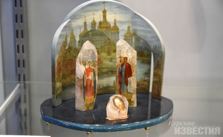 Куряне могут посмотреть на лаковую миниатюру Куряне могут посмотреть на лаковую миниатюру