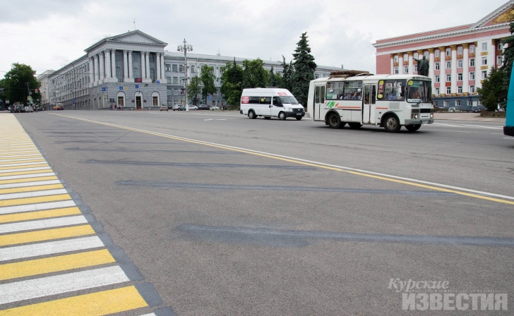 Курск. Поездка в льготном автобусе подорожала на два рубля Курск. Поездка в льготном автобусе подорожала на два рубля