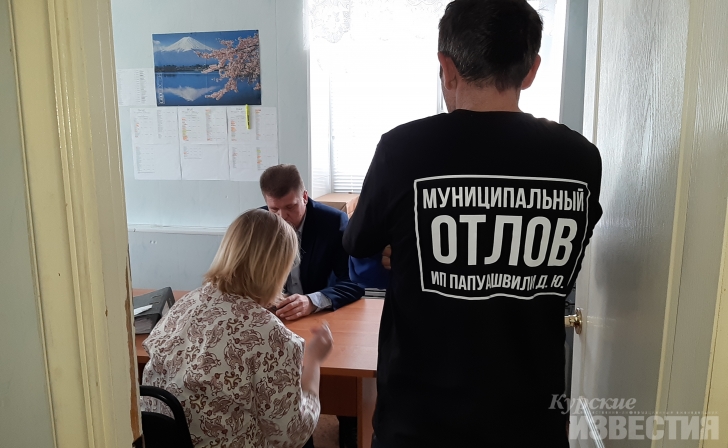 Контракт на отлов собак в Курске могут расторгнуть Контракт на отлов собак в Курске могут расторгнуть