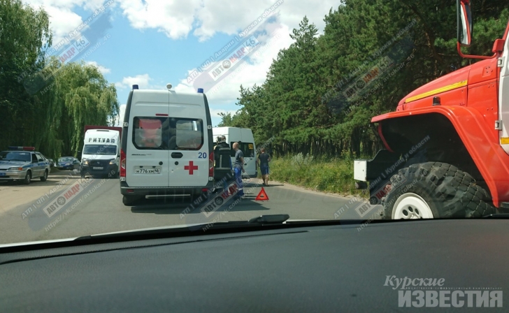 В Курске маршрутка сбила мотоциклиста В Курске маршрутка сбила мотоциклиста