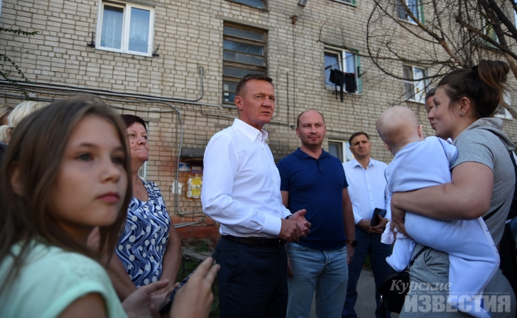 Курск. В жилинспекции пообещали решить проблему с затопленным фундаментом в домах на Сумской Курск. В жилинспекции пообещали решить проблему с затопленным фундаментом в домах на Сумской