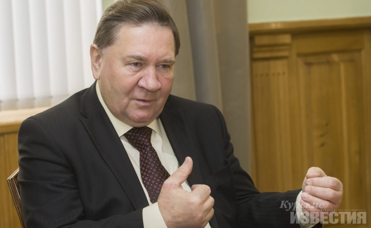 Роман Старовойт наделил Александра Михайлова полномочиями сенатора от Курской области в Совфеде Роман Старовойт наделил Александра Михайлова полномочиями сенатора от Курской области в Совфеде