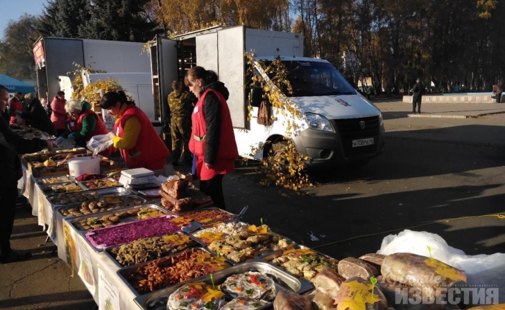Куряне запаслись продуктами на ярмарке «Осень-2019» Куряне запаслись продуктами на ярмарке «Осень-2019»