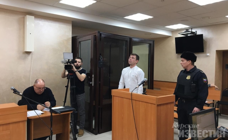 Курянин избил врача «скорой» и оказался на скамье подсудимых Курянин избил врача «скорой» и оказался на скамье подсудимых