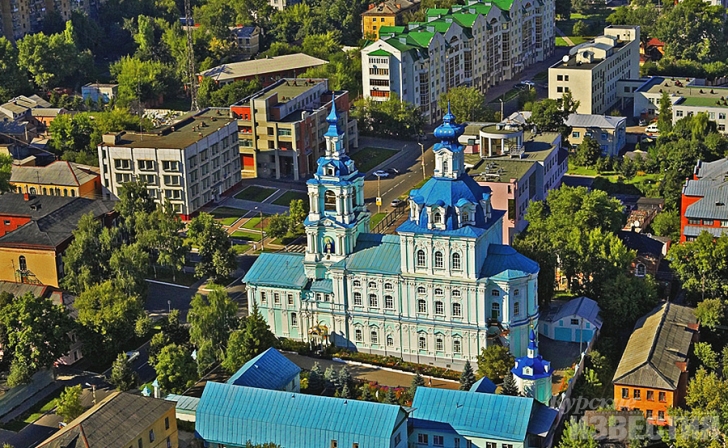 Курск. Закроют ли вид на Сергиево-Казанский кафедральный собор? Курск. Закроют ли вид на Сергиево-Казанский кафедральный собор?