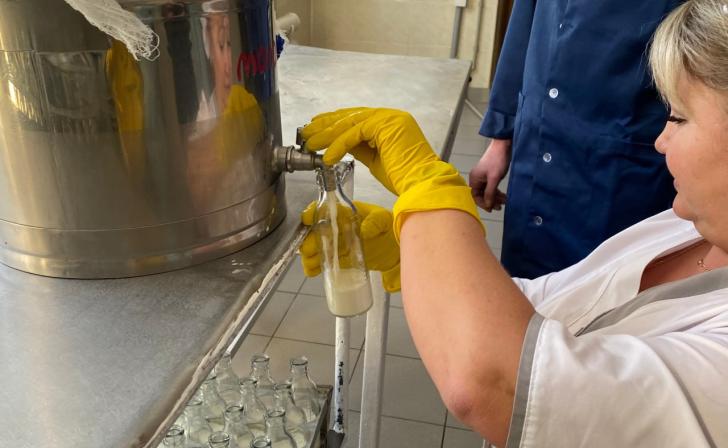 В Курске начался прием заявок на бесплатную молочку для детей из семей переселенцев В Курске начался прием заявок на бесплатную молочку для детей из семей переселенцев