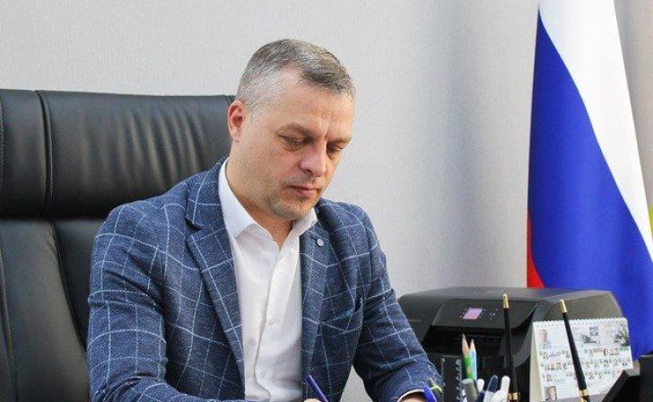 Глава Суджанского района написал заявление об увольнении по собственному желанию Глава Суджанского района написал заявление об увольнении по собственному желанию