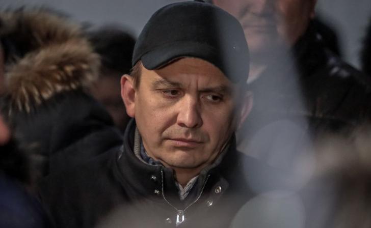 Мэр Курска отменил командировку ради встречи с жильцами общежития на Литовской Мэр Курска отменил командировку ради встречи с жильцами общежития на Литовской
