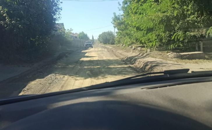 Жители ул.Мостовая в Курске жалуются на неправильный ремонт дороги Жители ул.Мостовая в Курске жалуются на неправильный ремонт дороги