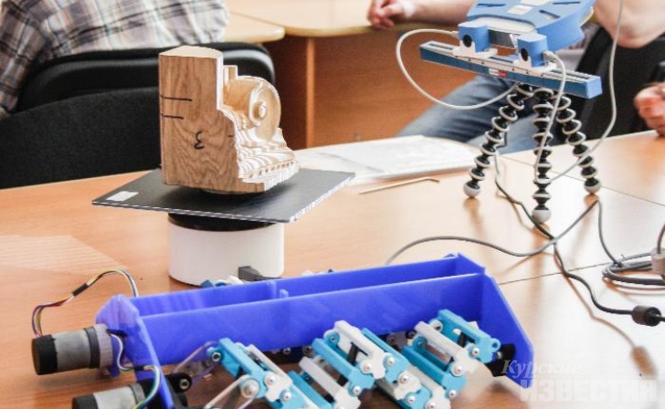 В курском вузе открылась новая учебная лаборатория ROBOLAB В курском вузе открылась новая учебная лаборатория ROBOLAB
